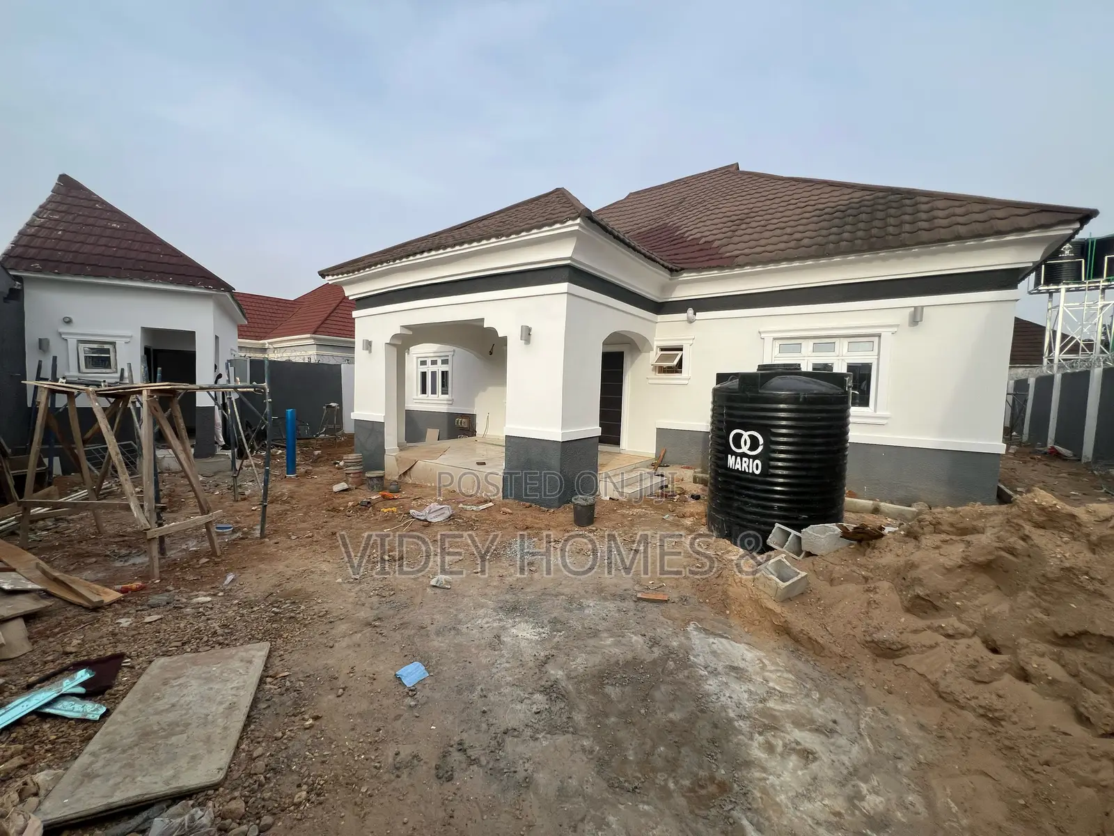 3bdrm Bungalow in Standard Estate, Galadimawa for rent in Galadimawa