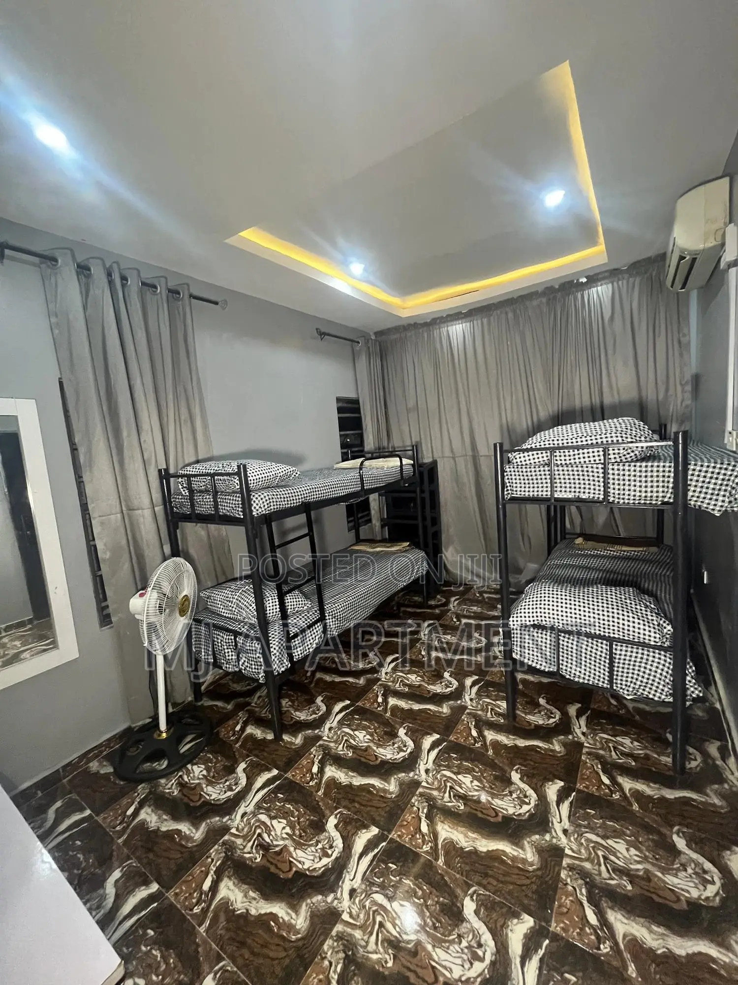 Girl House Apartment in Ikate