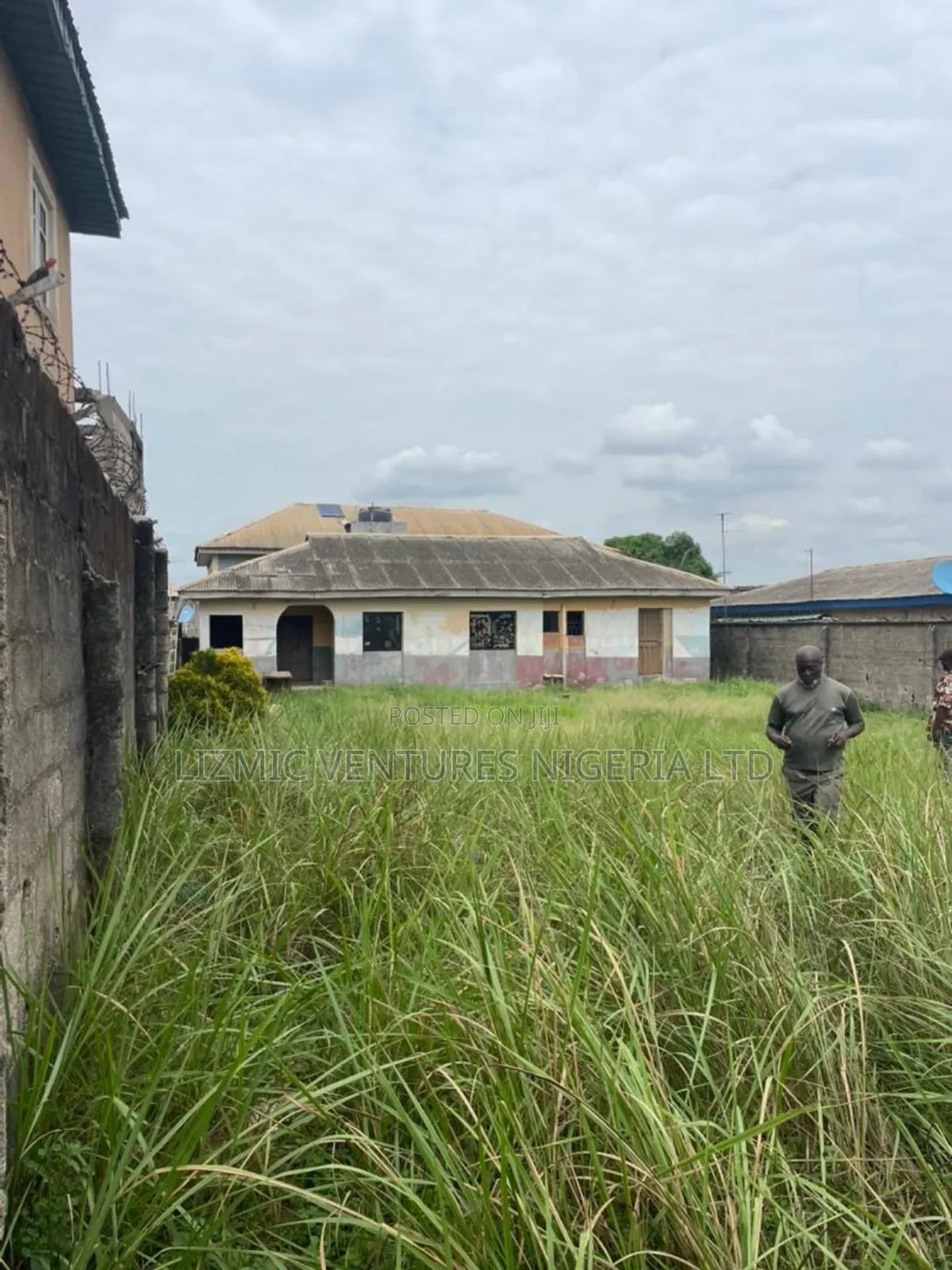 3 Bedroom Flat Tolet for Commercial Use in Igando / Ikotun/Igando