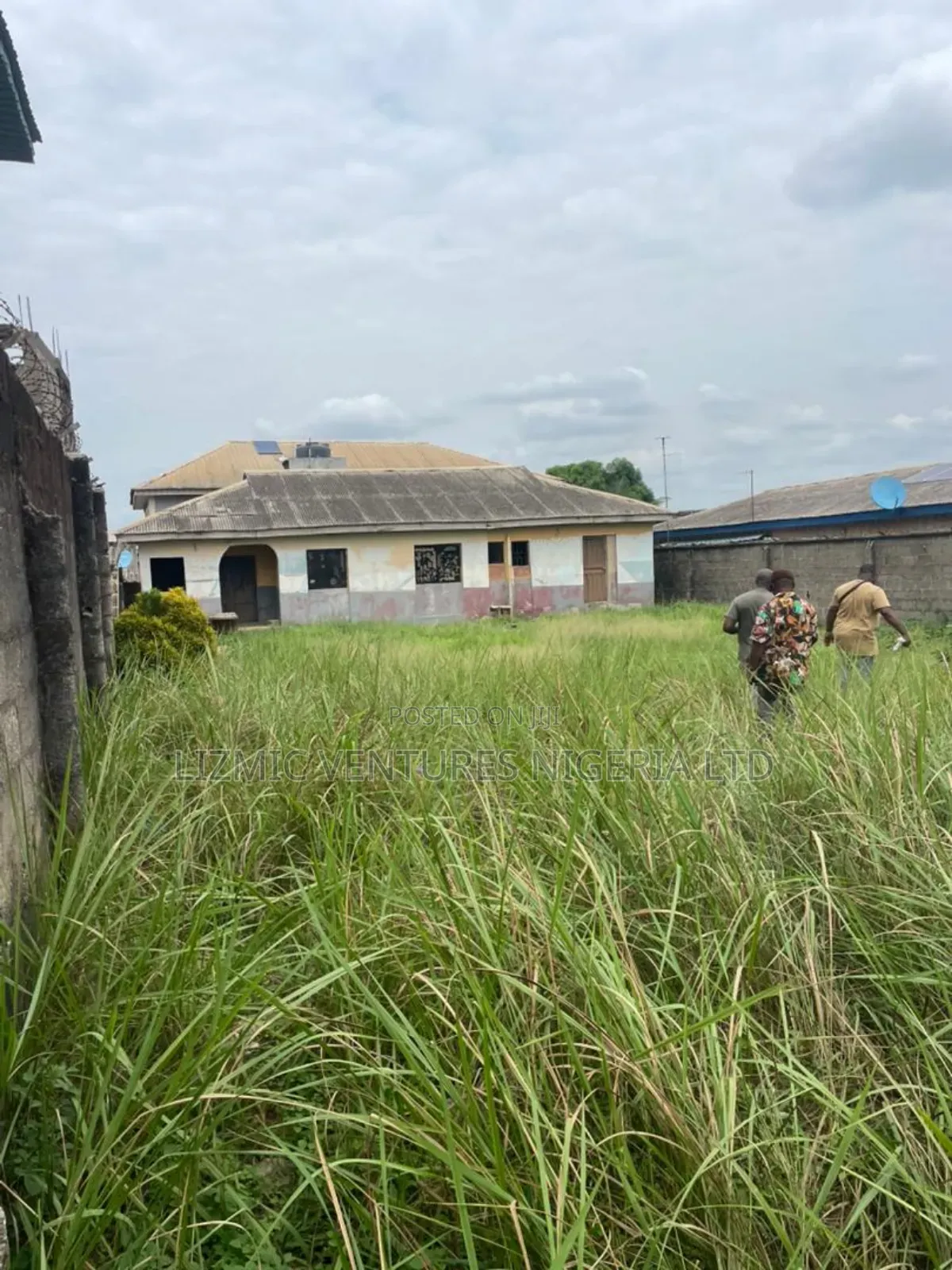 3 Bedroom Flat Tolet for Commercial Use in Igando / Ikotun/Igando