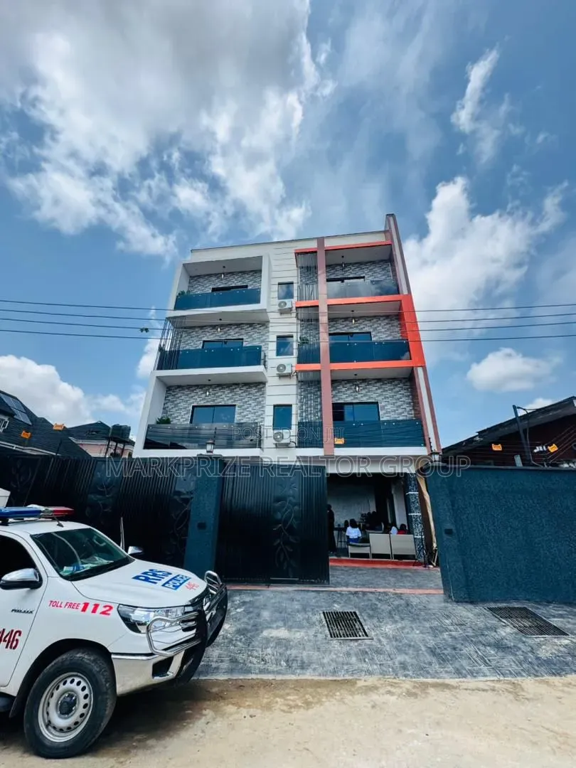 Furnished Studio Apartment in Surulere Lagos, Western Avenue for sale in Western Avenue