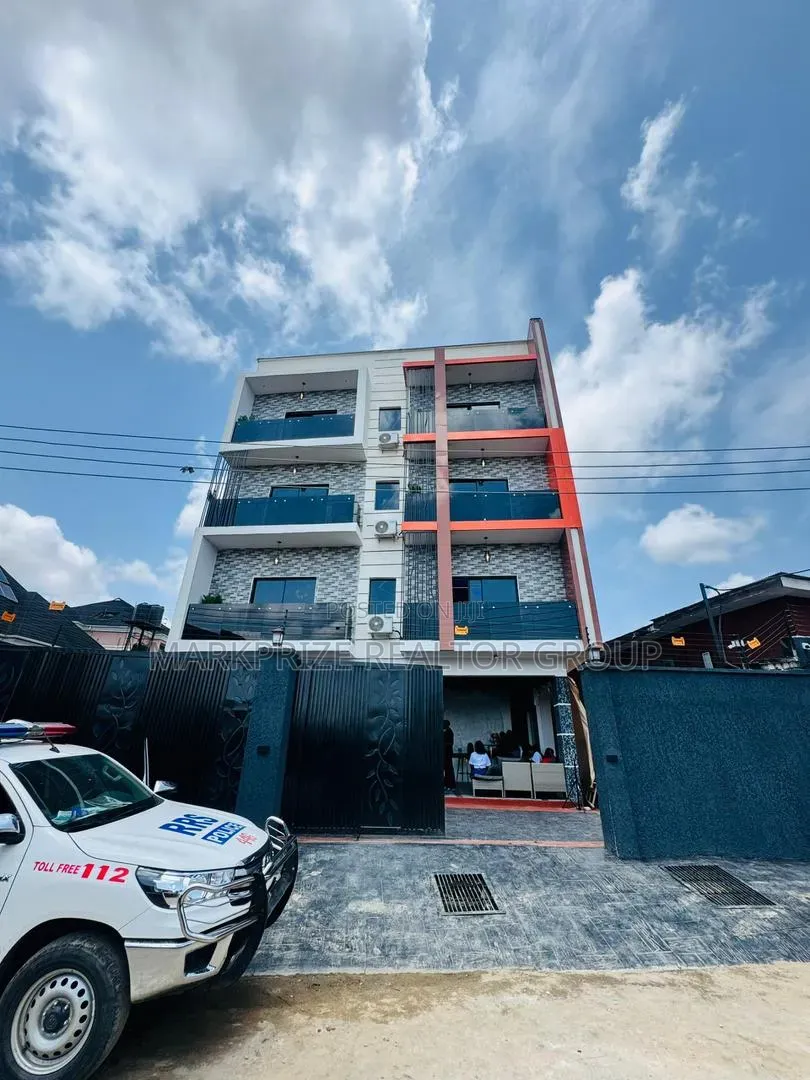 Furnished Studio Apartment in Surulere Lagos, Western Avenue for sale in Western Avenue