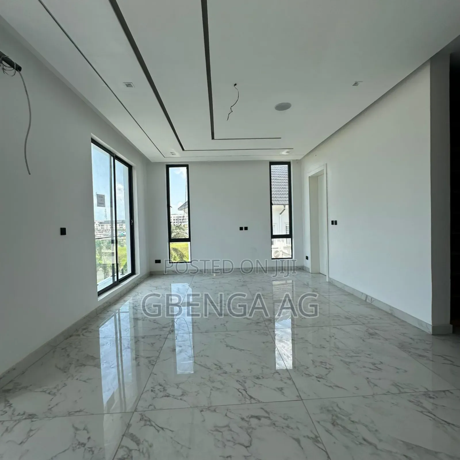 Furnished 5bdrm Duplex in Ikate for sale in Ikate