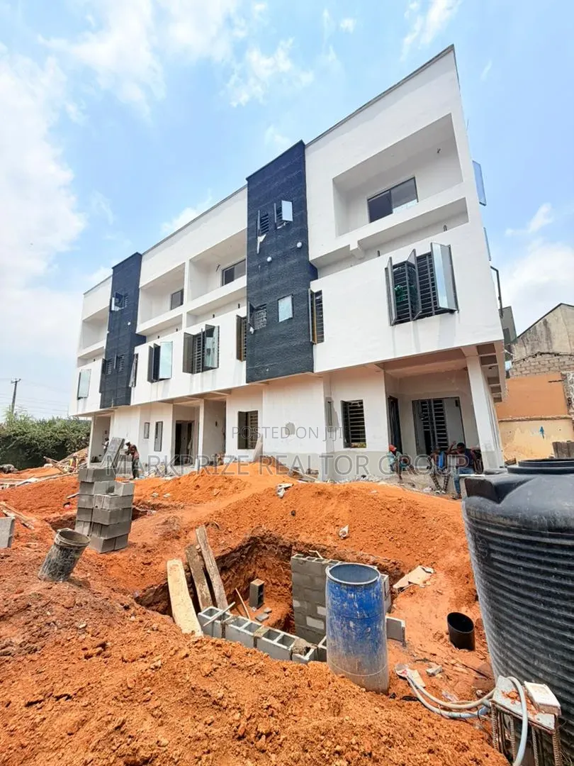 4bdrm Duplex in Ikeja Gra for sale in Ikeja GRA
