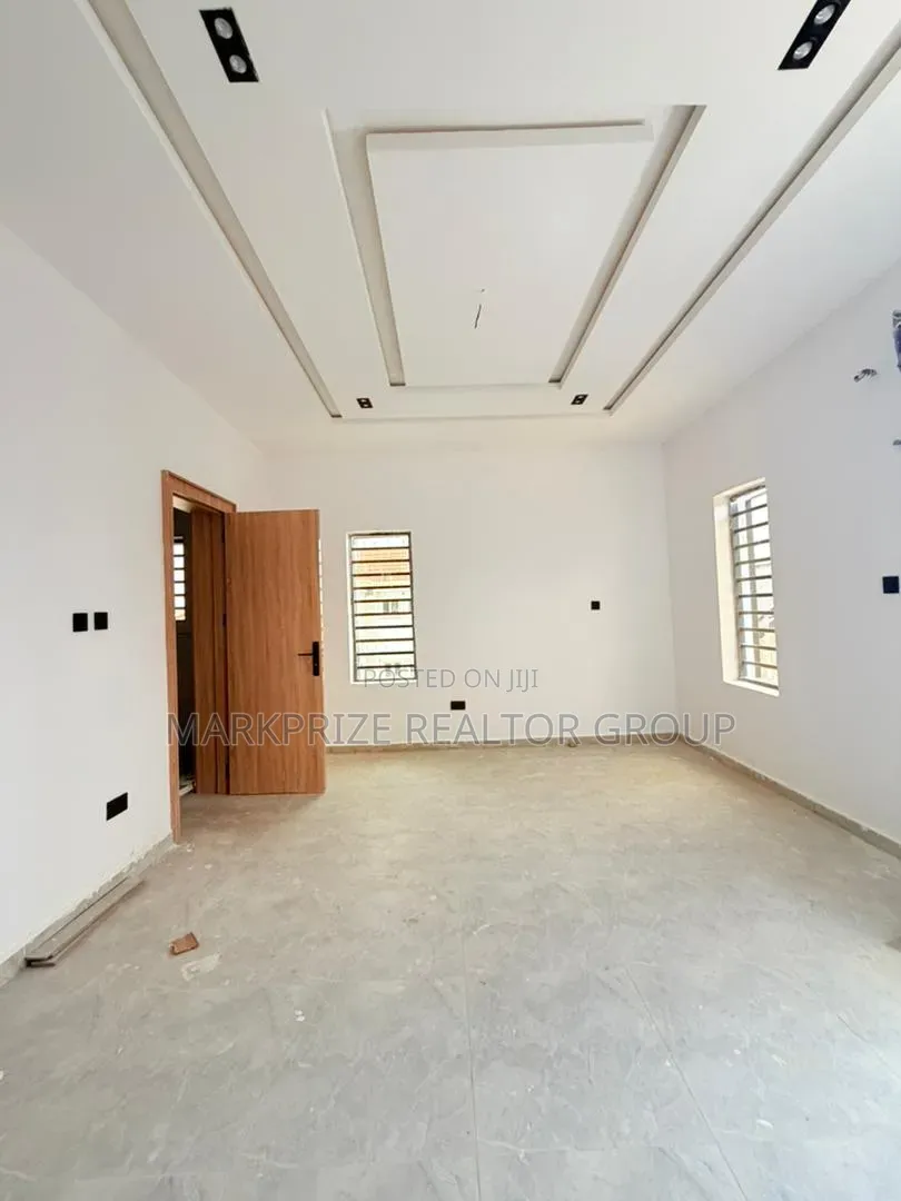 4bdrm Duplex in Ikeja Gra for sale in Ikeja GRA