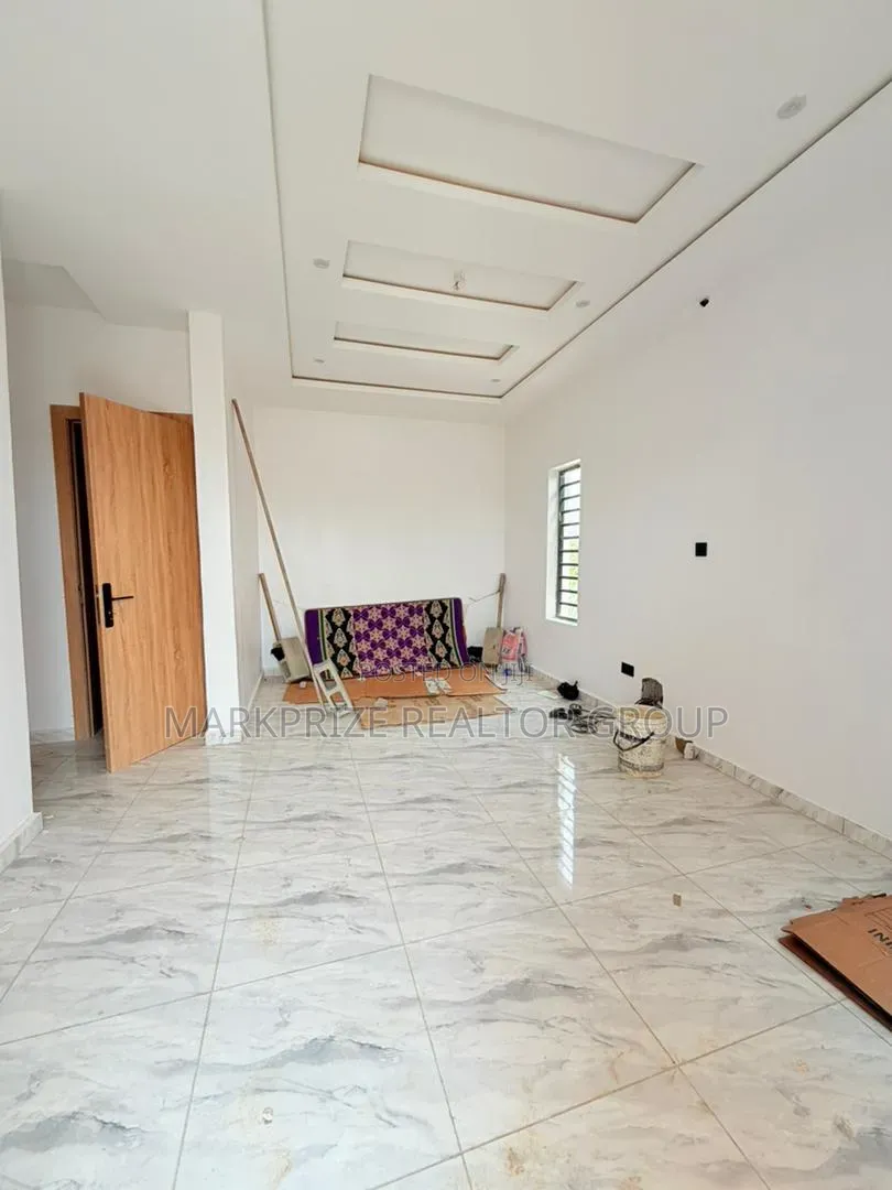 4bdrm Duplex in Ikeja Gra for sale in Ikeja GRA