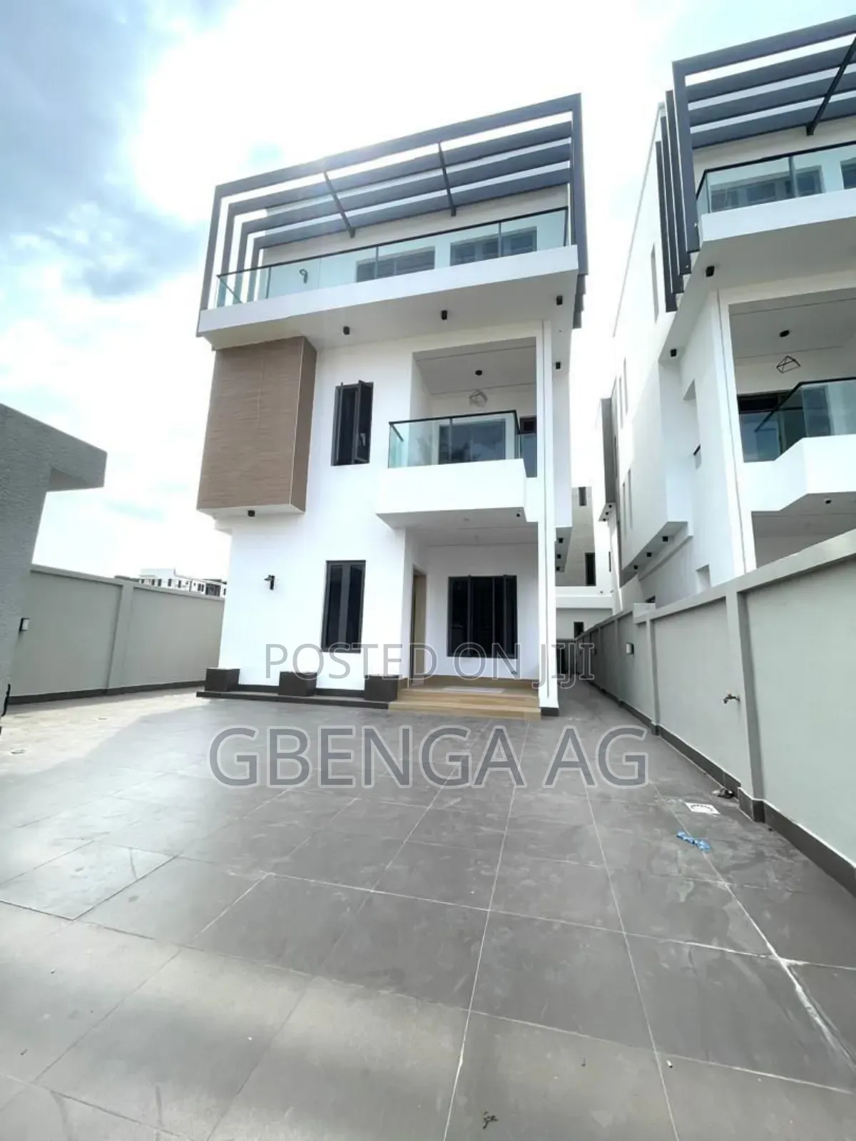 Furnished 5bdrm Duplex in Lekki for sale in Lekki Phase 1