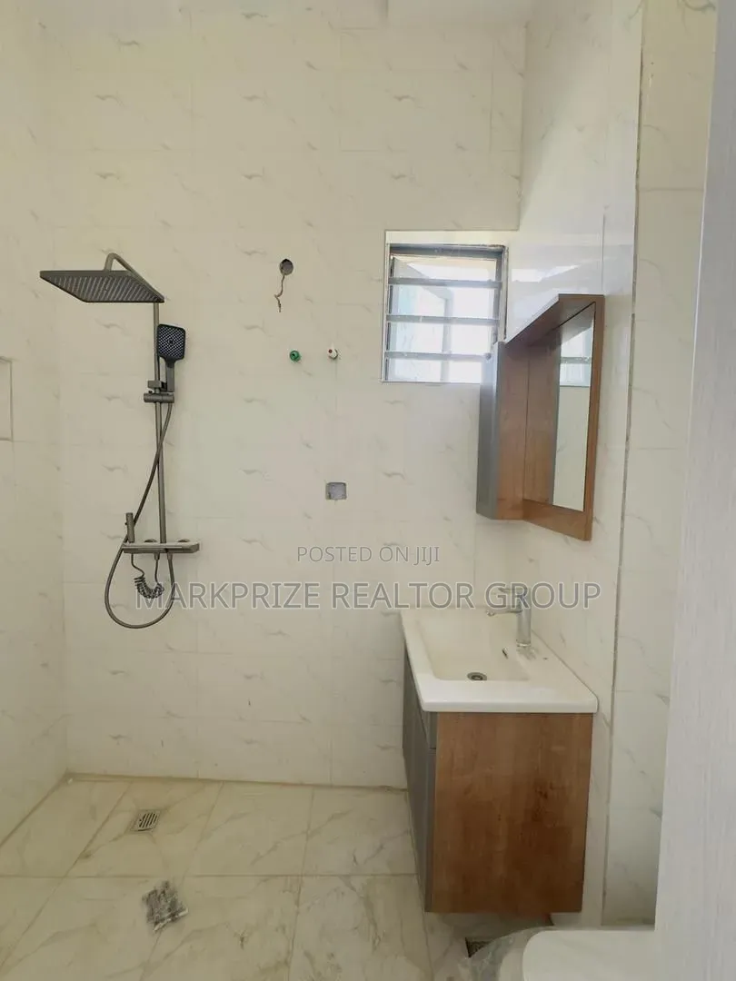 4bdrm Duplex in Opebi Ikeja for sale in Opebi