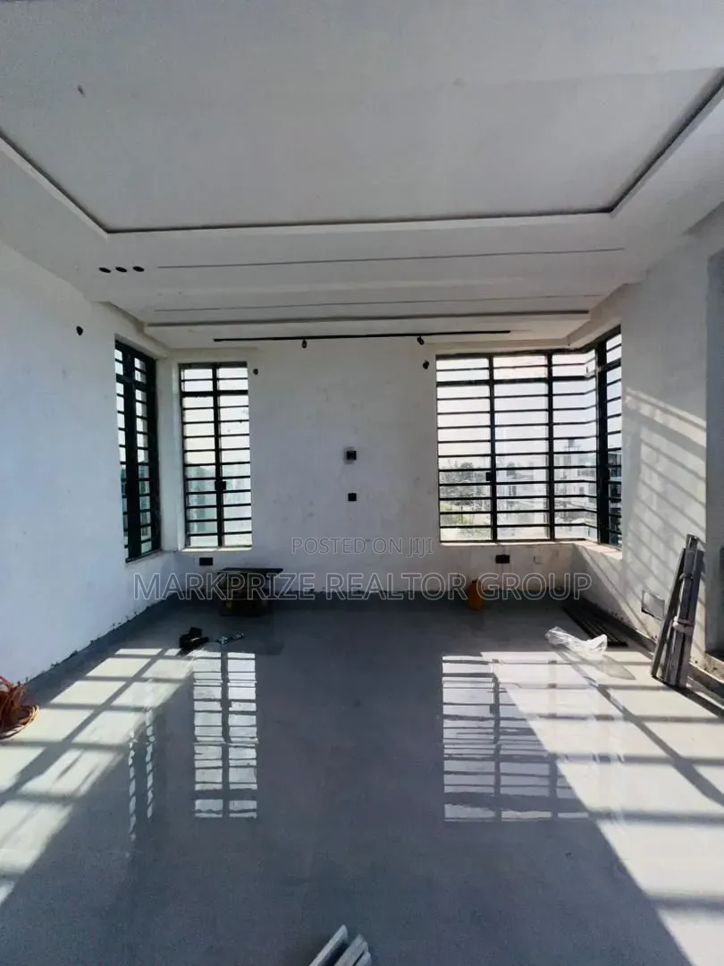 Furnished 4bdrm Duplex in Surulere Lagos, Western Avenue for sale in Western Avenue