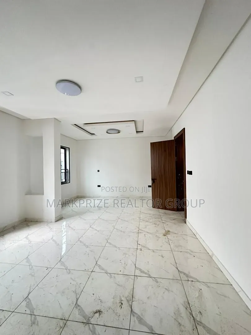 Furnished 4bdrm Duplex in Ogudu Gra for sale in Ogudu GRA