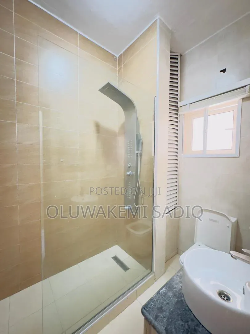 3bdrm Duplex in Banana Island for rent in Banana Island