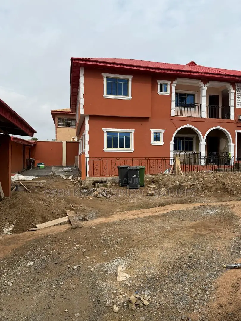 Furnished 3bdrm Block of Flats in Unity, Oluyole Estate for rent in Oluyole Estate
