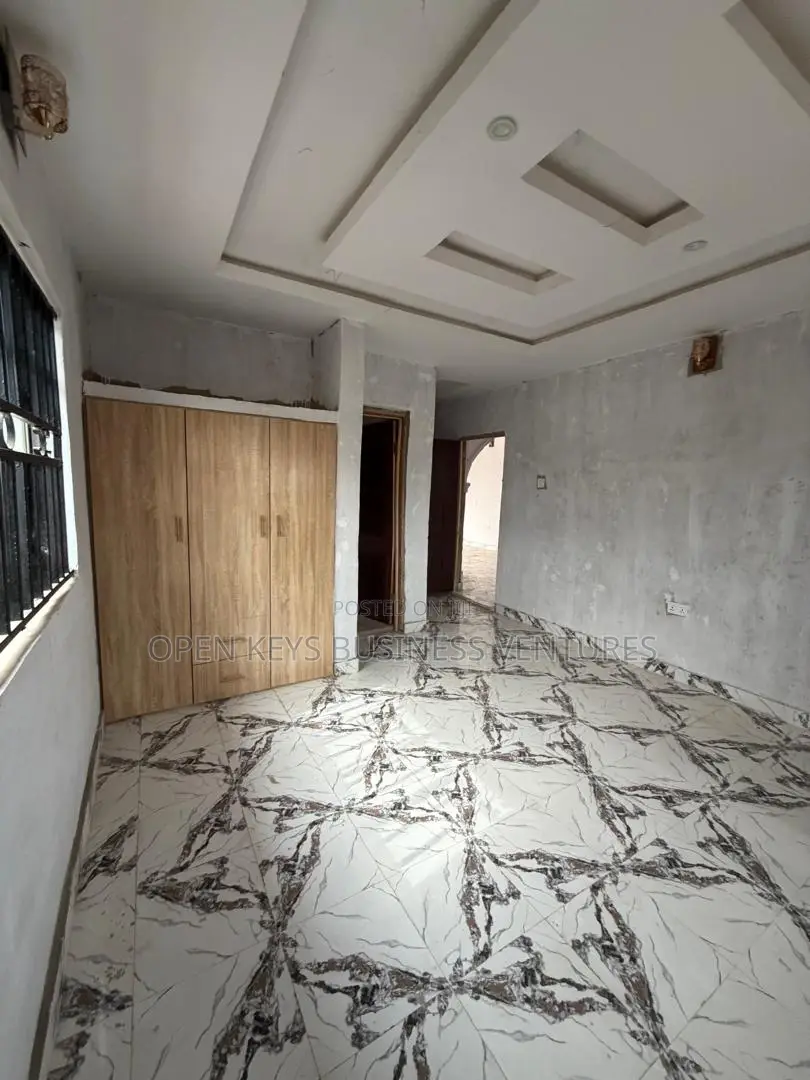 Furnished 3bdrm Block of Flats in Unity, Oluyole Estate for rent in Oluyole Estate