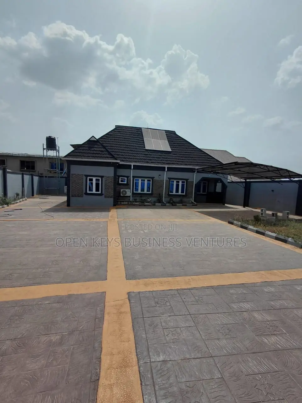 Furnished 3bdrm Bungalow in Alaafara, Idishin for sale in Idishin