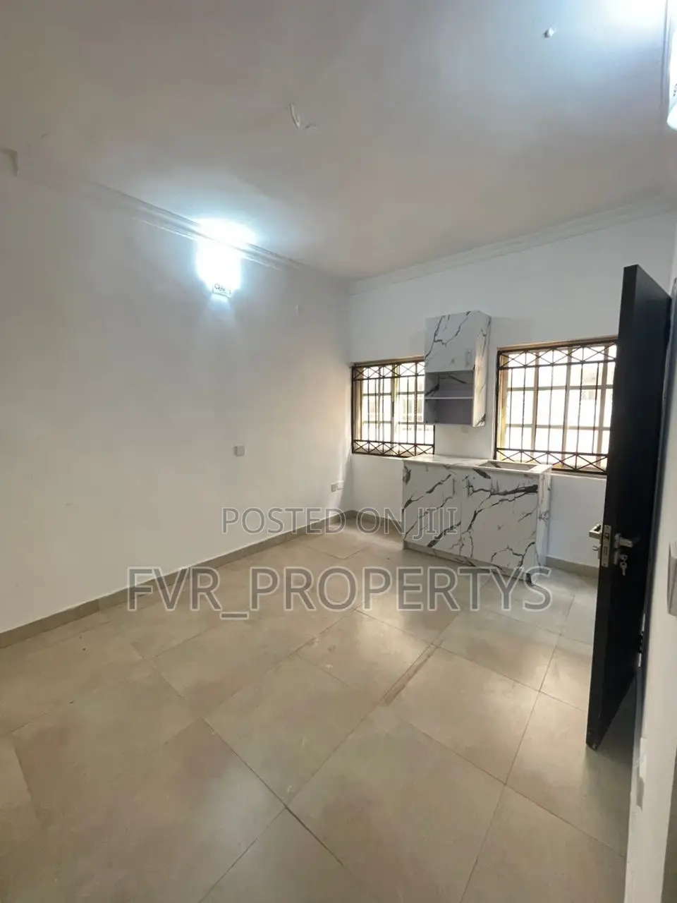 Mini Flat in Chervon Estate, Chevron for rent in Chevron