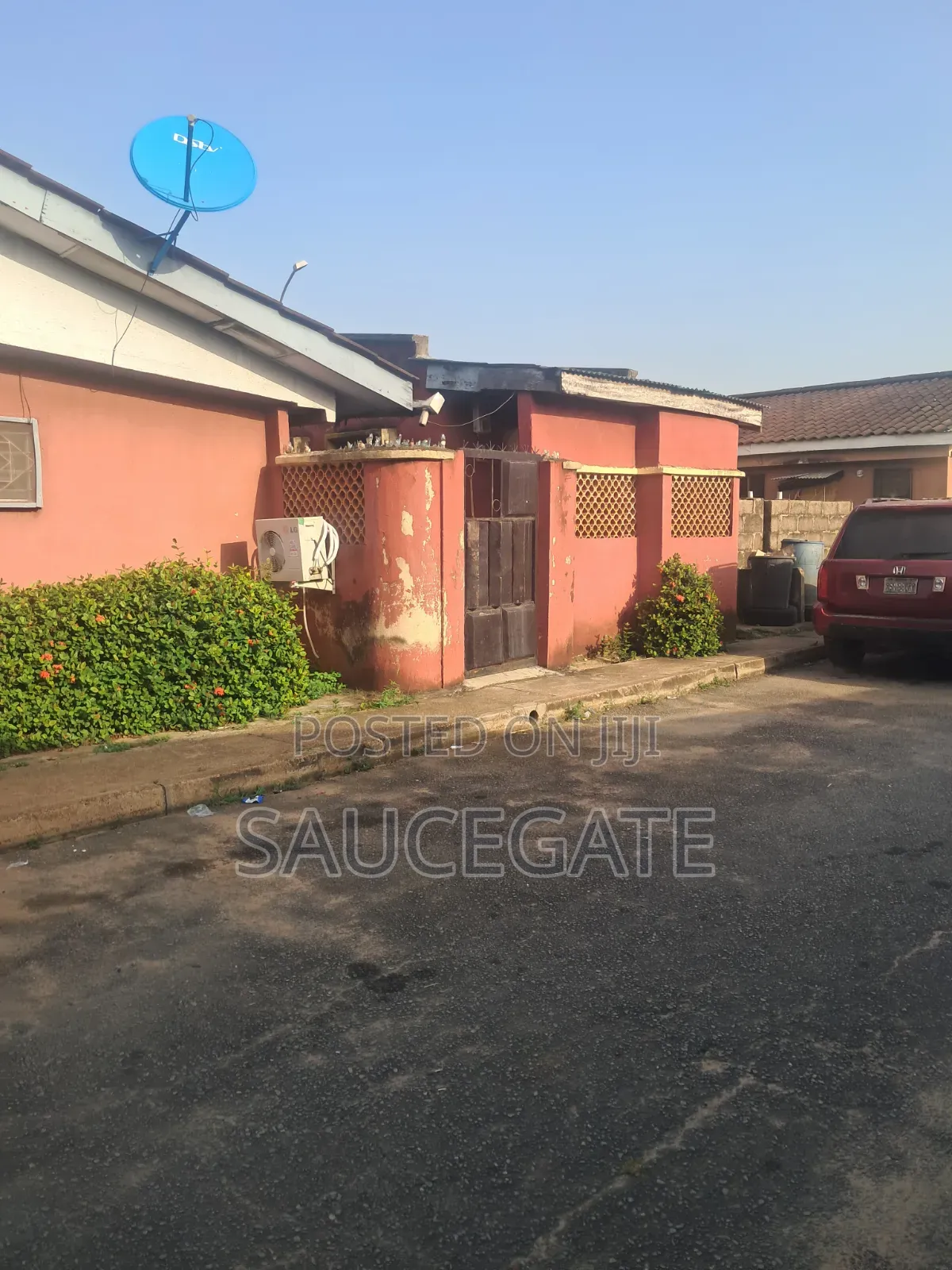 4bdrm Bungalow in Chevron Estate, Satellite Town for sale in Satellite Town