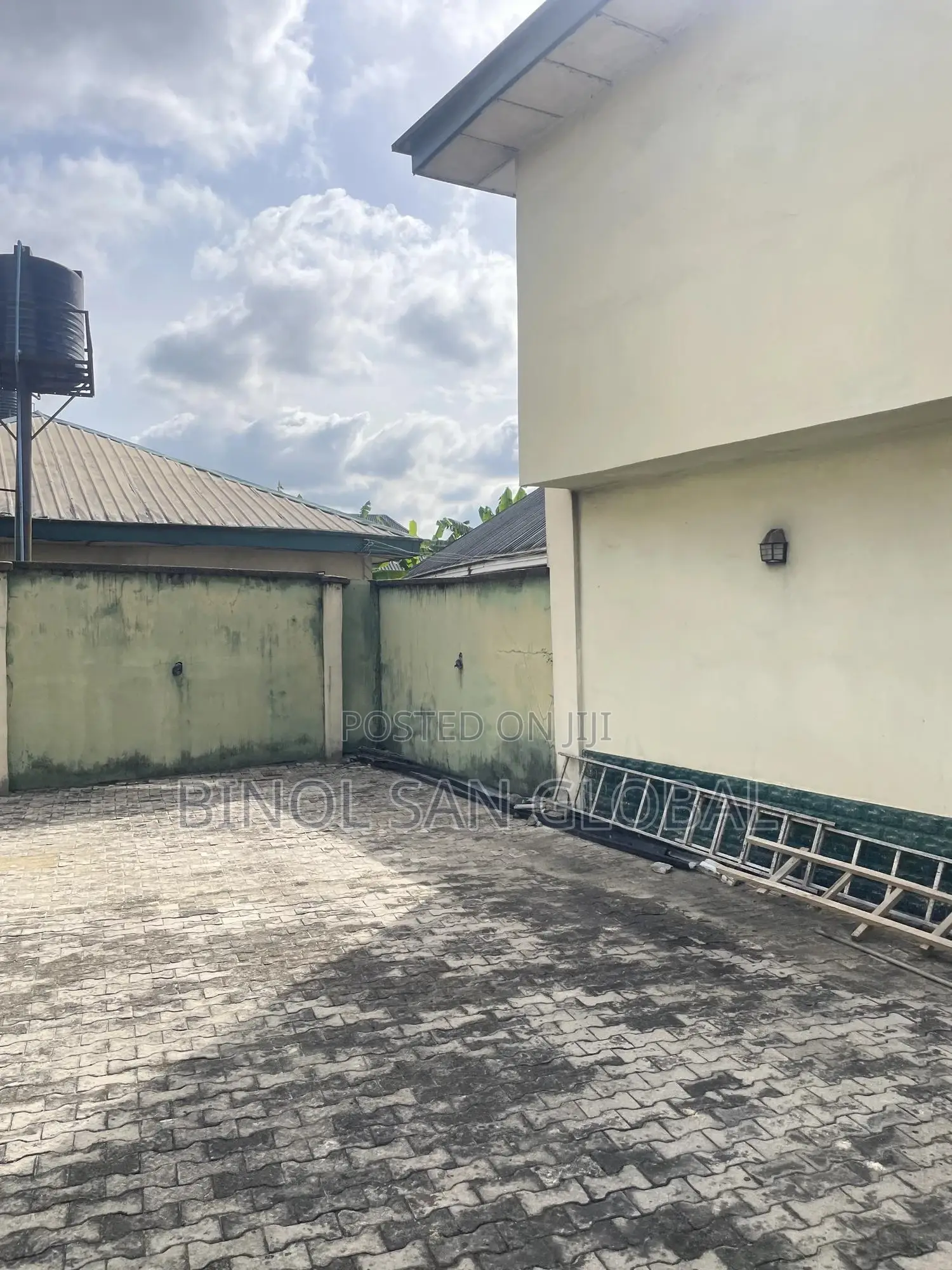 4bdrm Duplex in Road 6, Pipeline, Obio-Akpor for sale in Obio-Akpor