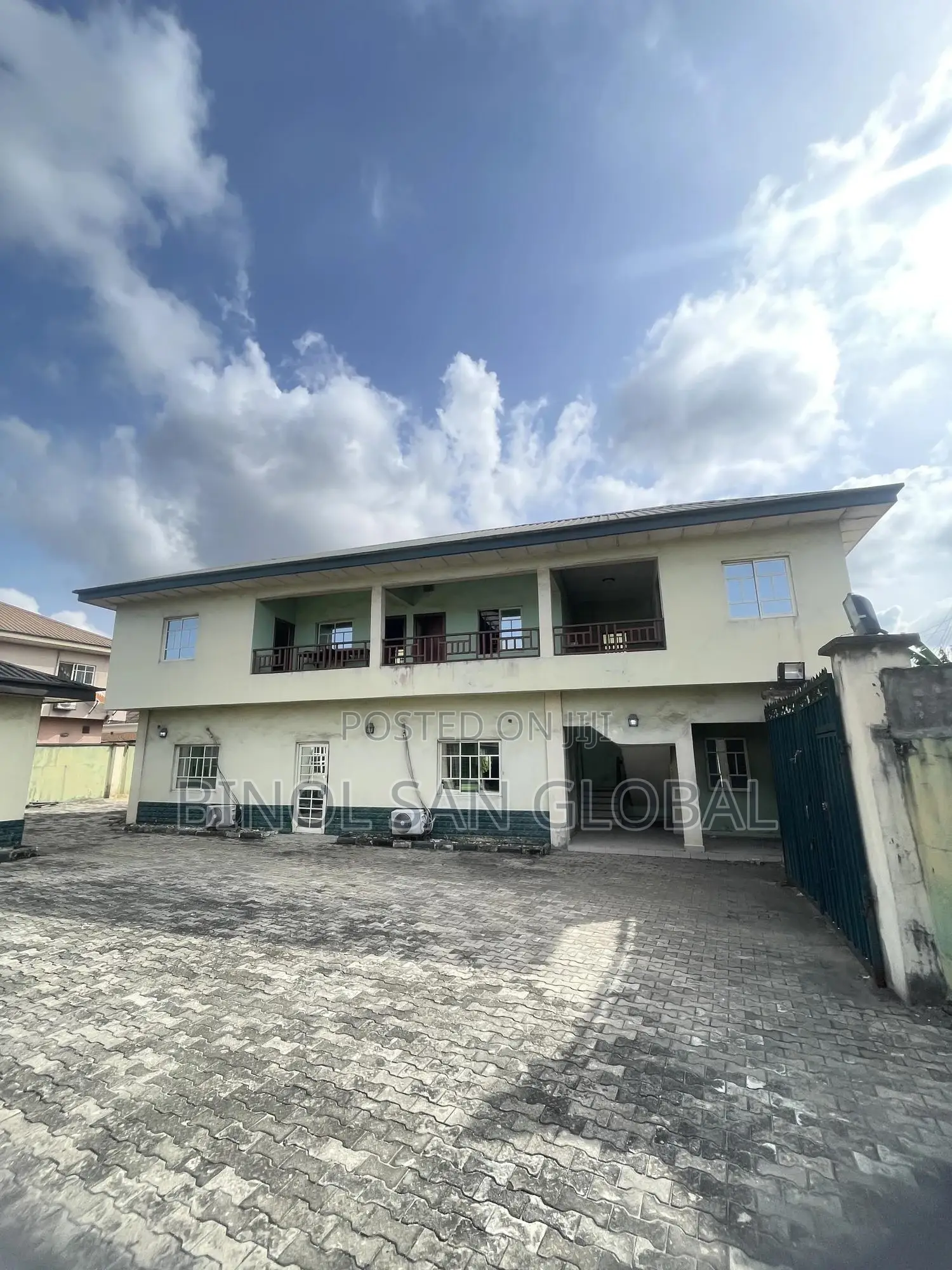 4bdrm Duplex in Road 6, Pipeline, Obio-Akpor for sale in Obio-Akpor