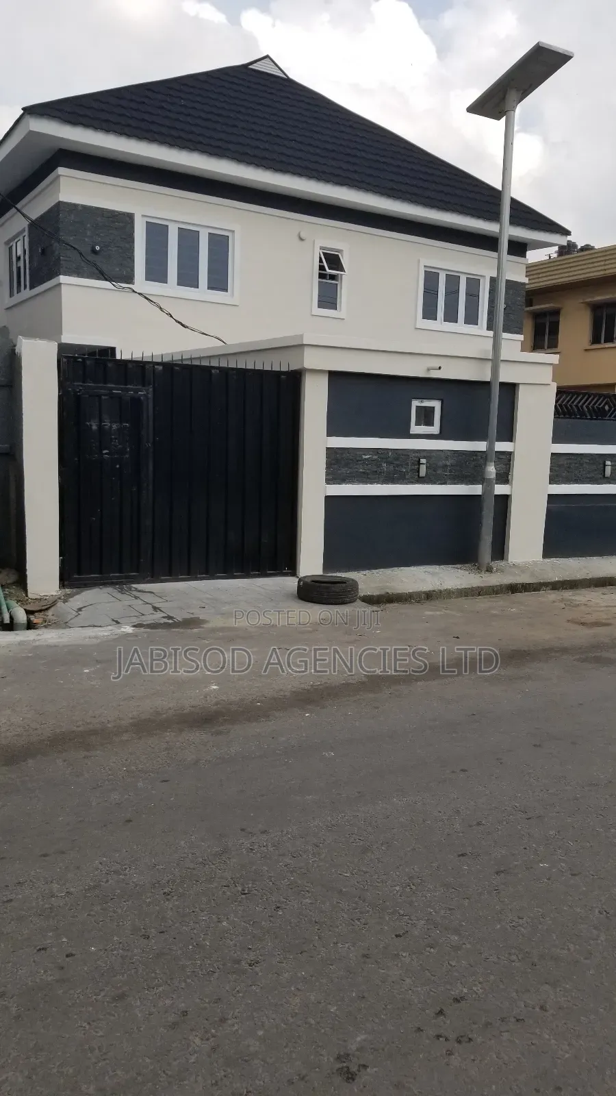 2bdrm Block of Flats in Bode Thomas. for rent in Bode Thomas