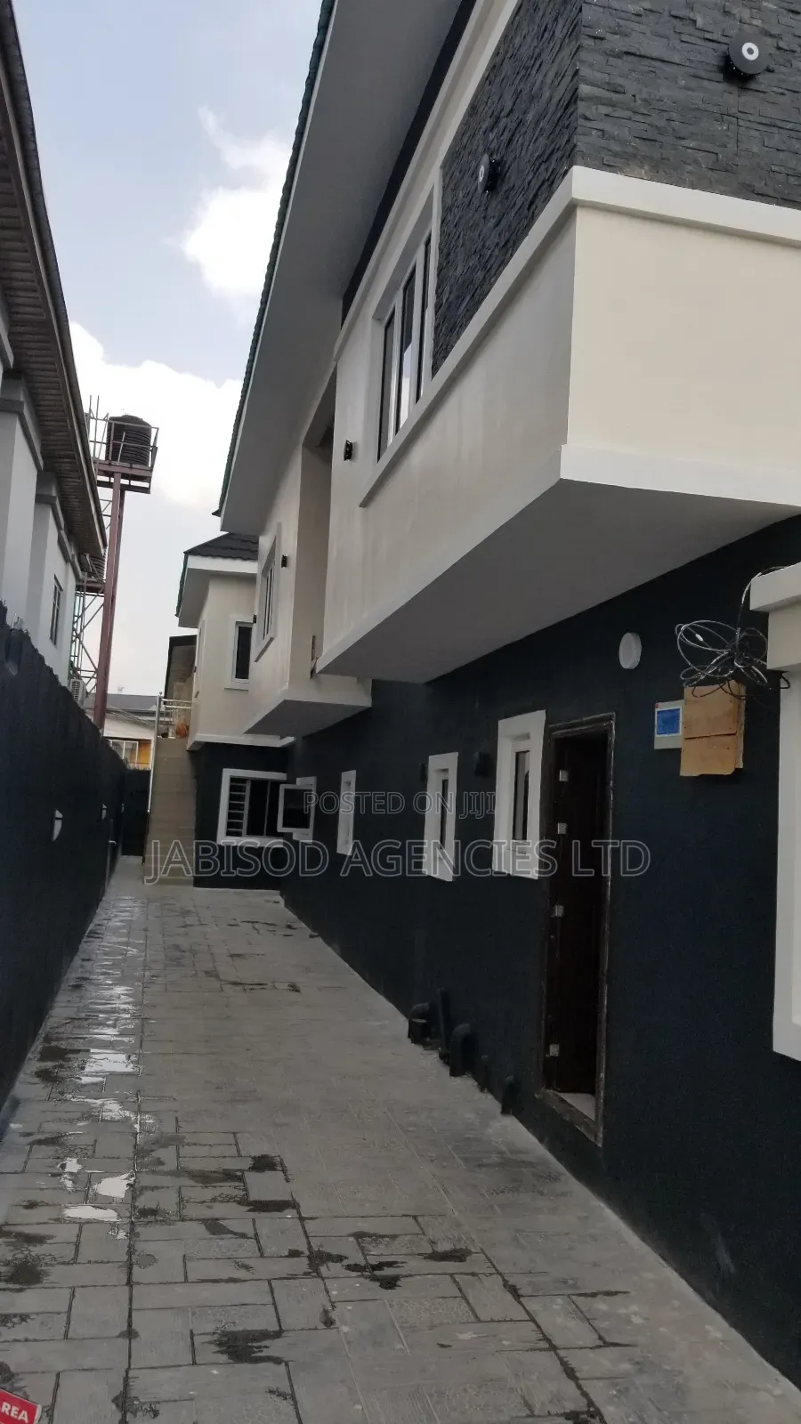 2bdrm Block of Flats in Bode Thomas. for rent in Bode Thomas