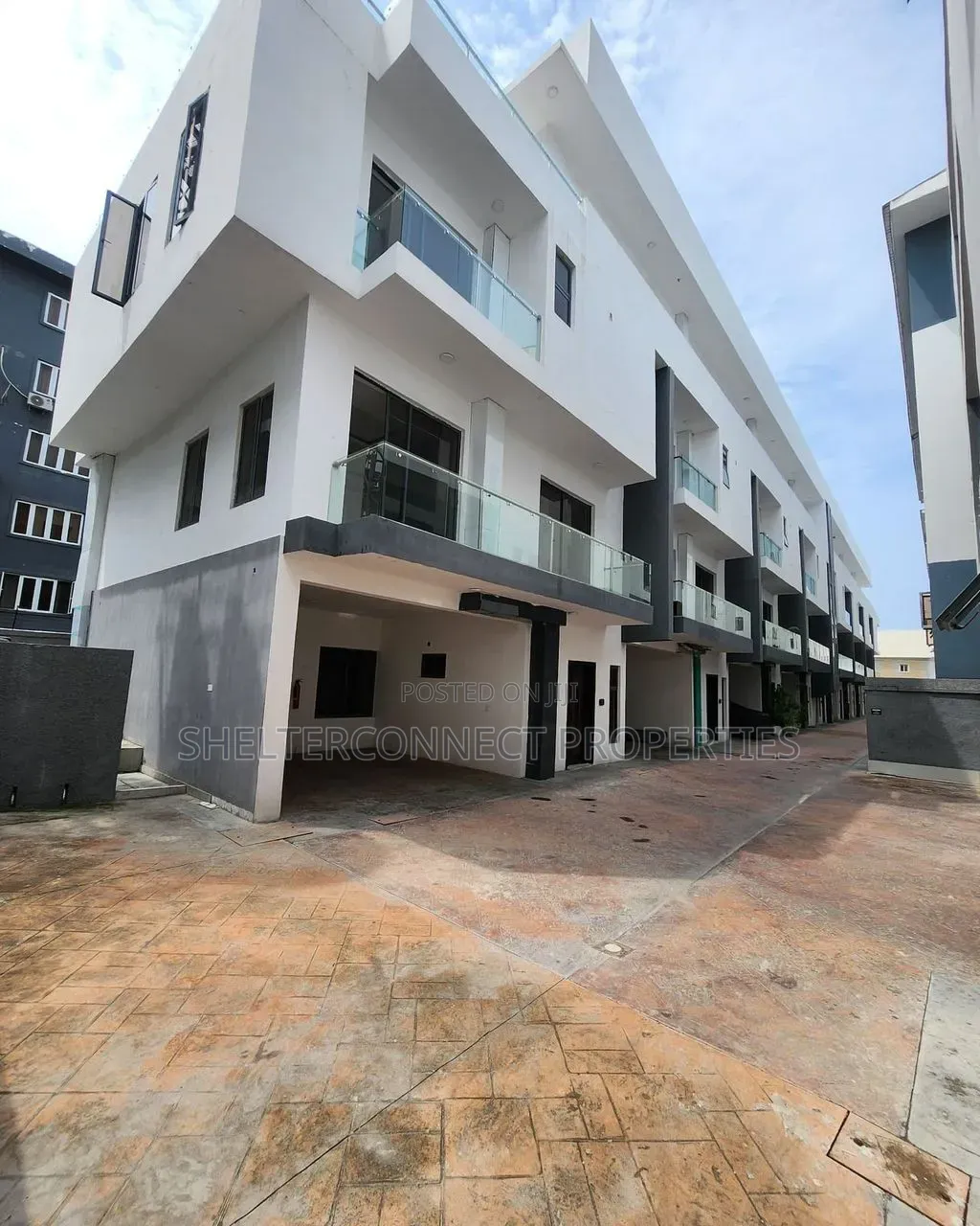 4bdrm Duplex in Victoria Island Extension for rent in Victoria Island Extension