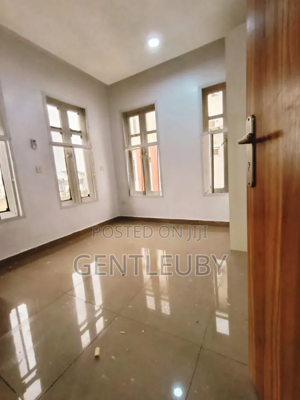 Spacious Standard 2 Bedroom Flat for Rent,Lekki Phase.2 in Lekki Phase 1