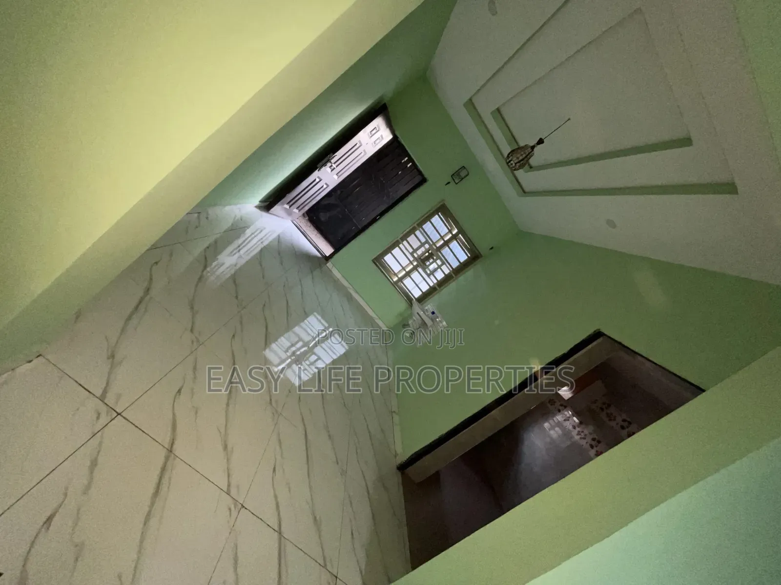 3bdrm Apartment in Akinfenwa, Alakia for rent in Alakia