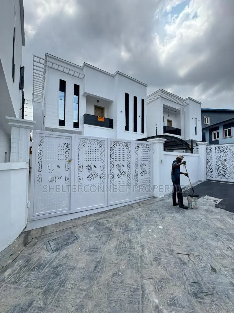 4bdrm Duplex in Omole Phase 1 for sale in Omole Phase 1
