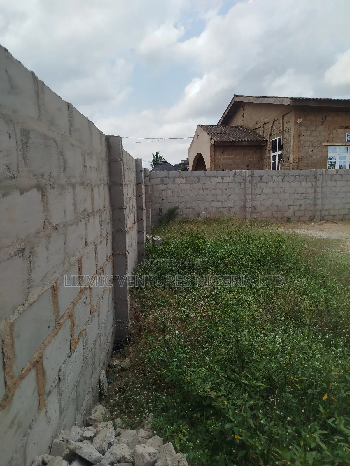 Full Plot for Sale in Egan