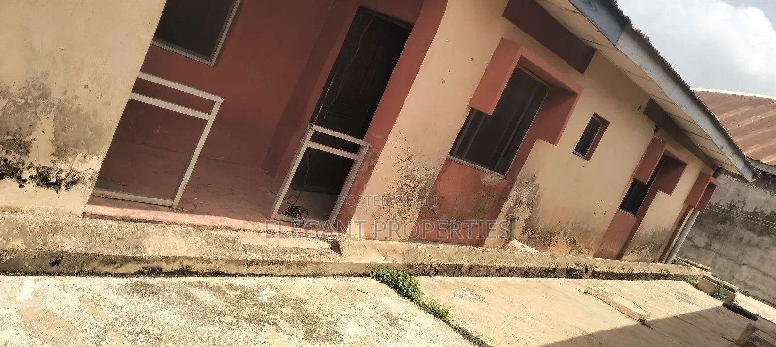 4bdrm Block of Flats in Close To Lead Mall, Osogbo for sale in Osogbo