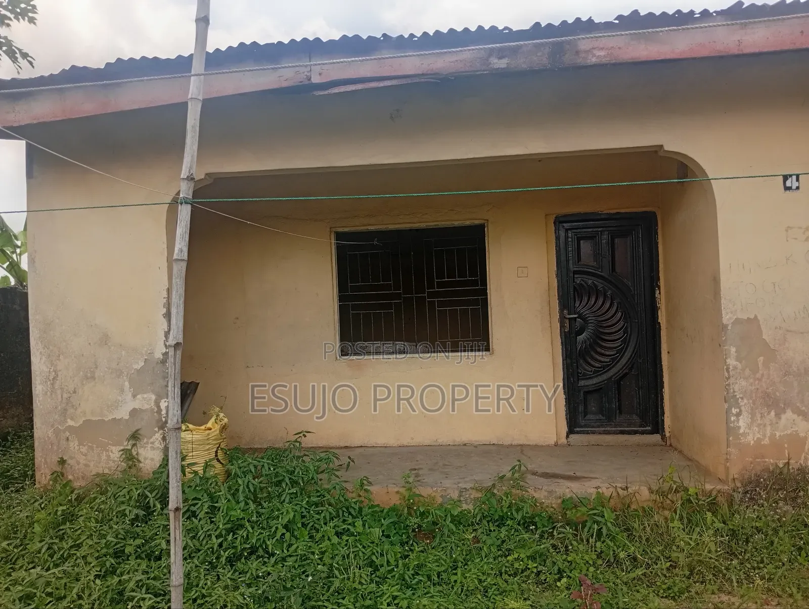 4bdrm Bungalow in Enobong Uwa Avenue, Uyo for sale in Uyo