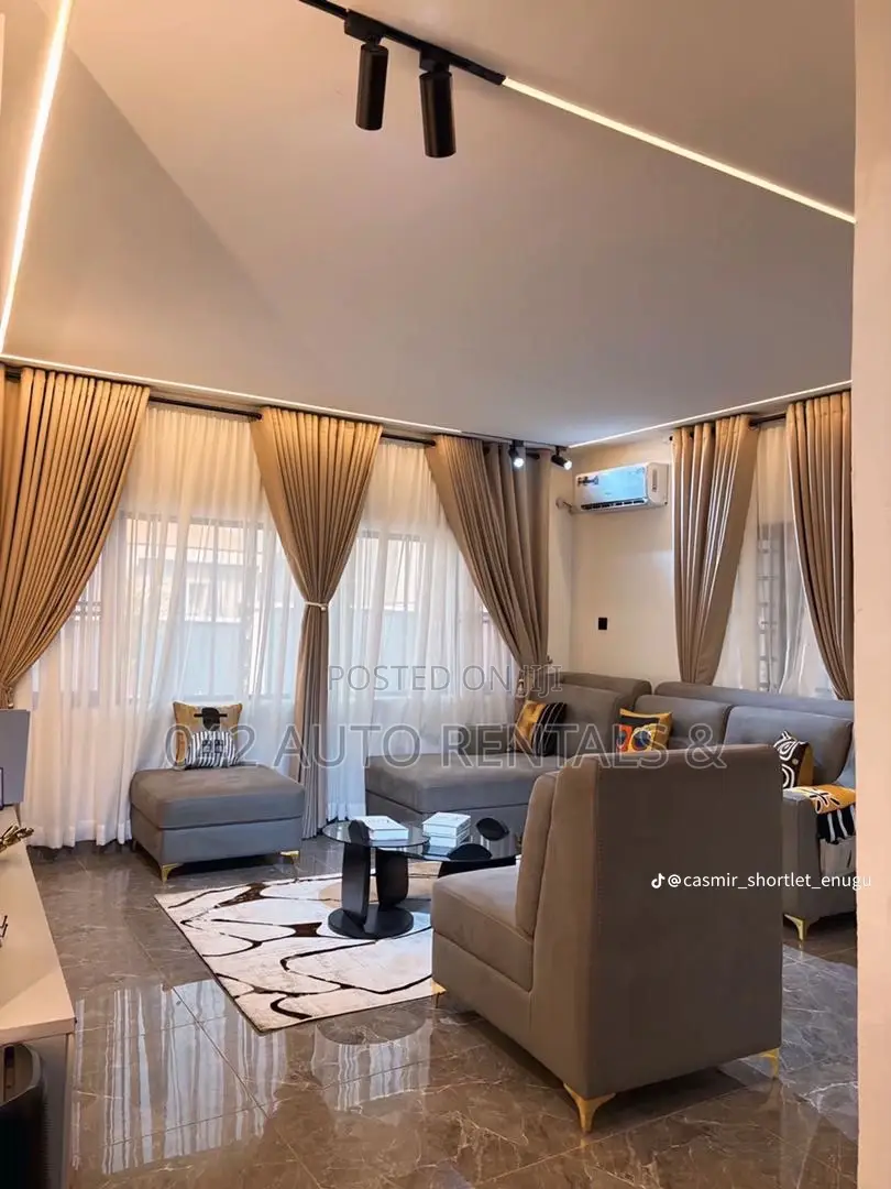 Luxury 2 Bedroom Bungalow Private Compound and Private Swimming Pool in Enugu
