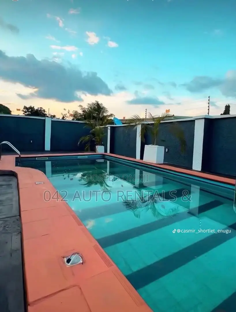 Luxury 2 Bedroom Bungalow Private Compound and Private Swimming Pool in Enugu