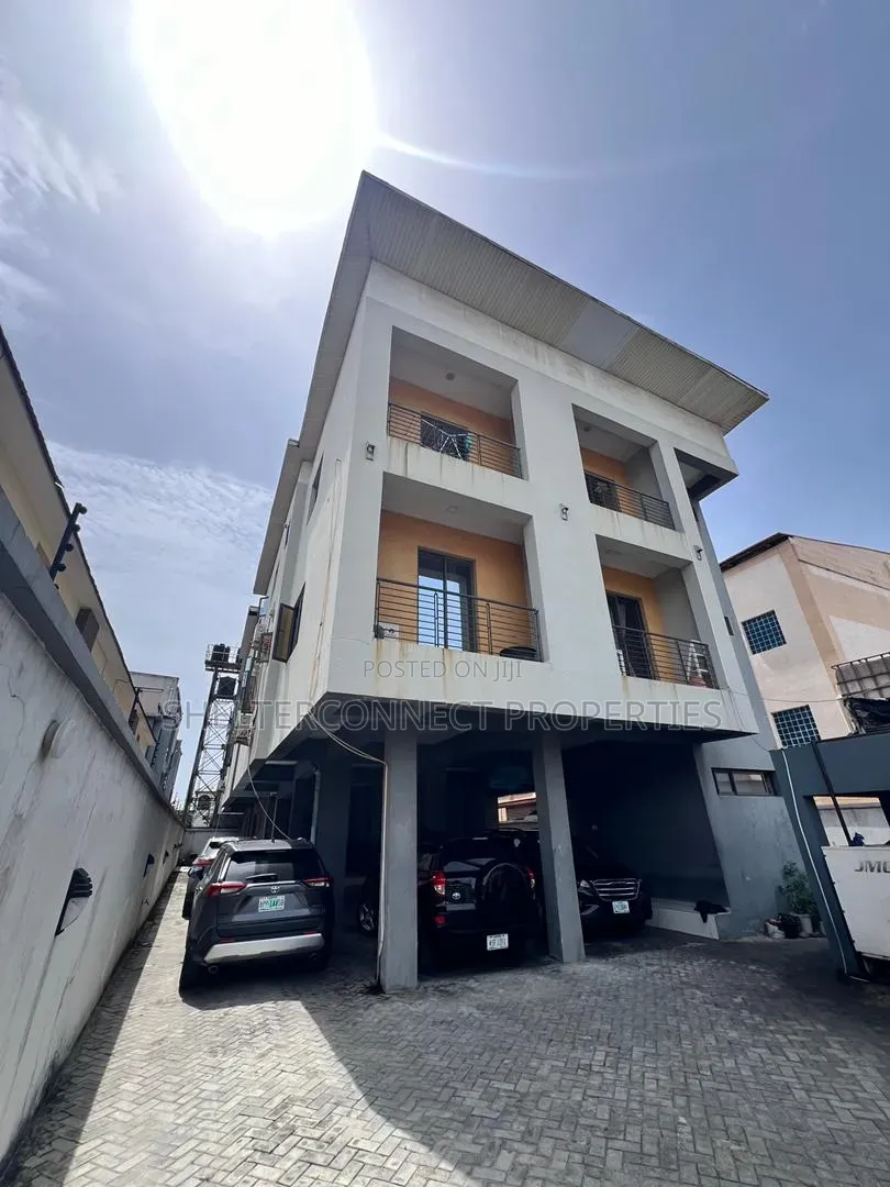 1bdrm Apartment in Lekki Phase 1 for rent in Lekki Phase 1