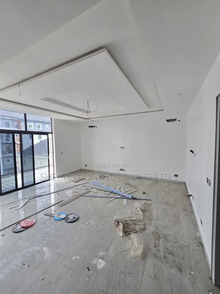 2bdrm Penthouse in Ikate for sale in Ikate
