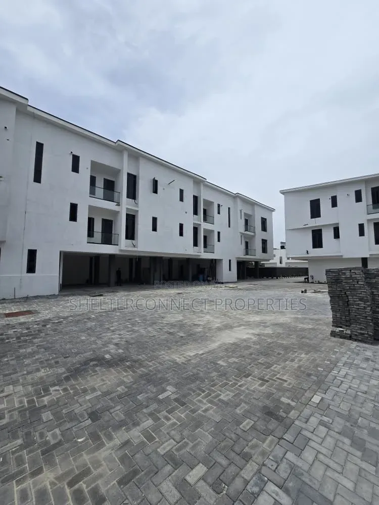 4bdrm Maisonette in Ikate for sale in Ikate