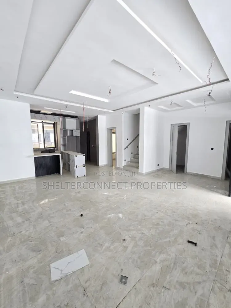 4bdrm Maisonette in Ikate for sale in Ikate