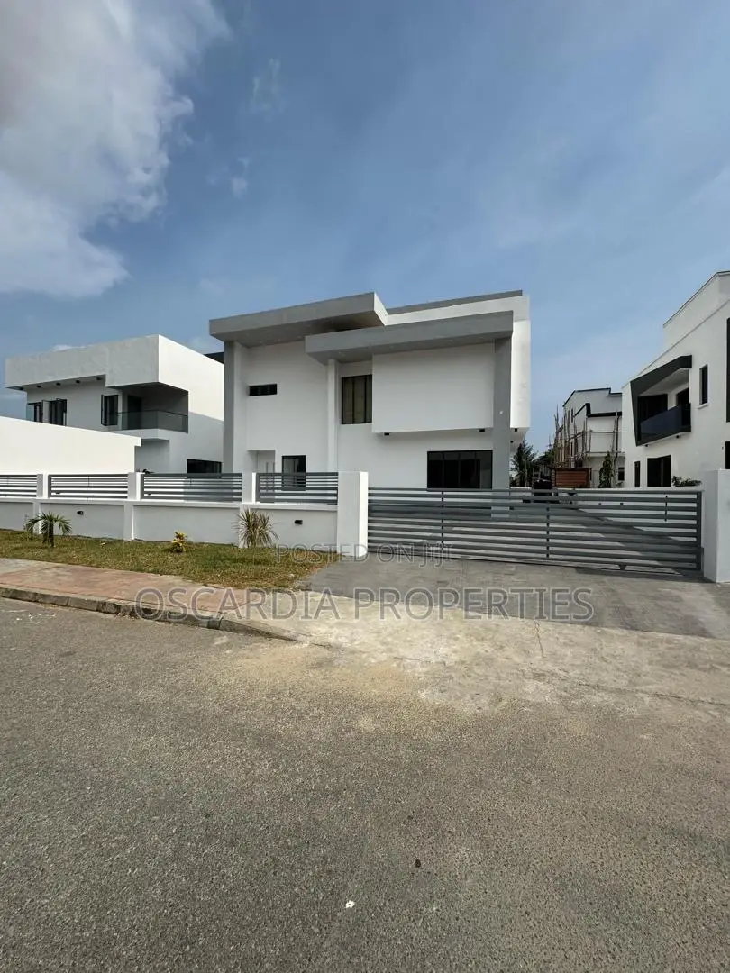 5bdrm Duplex in Royal Gardens, Ajah for sale in Lekki Gardens Estate