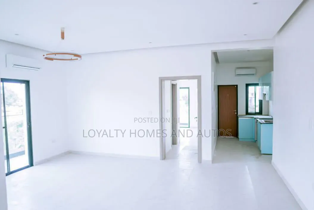 3bdrm House in Adeniyi Jones for sale in Adeniyi Jones