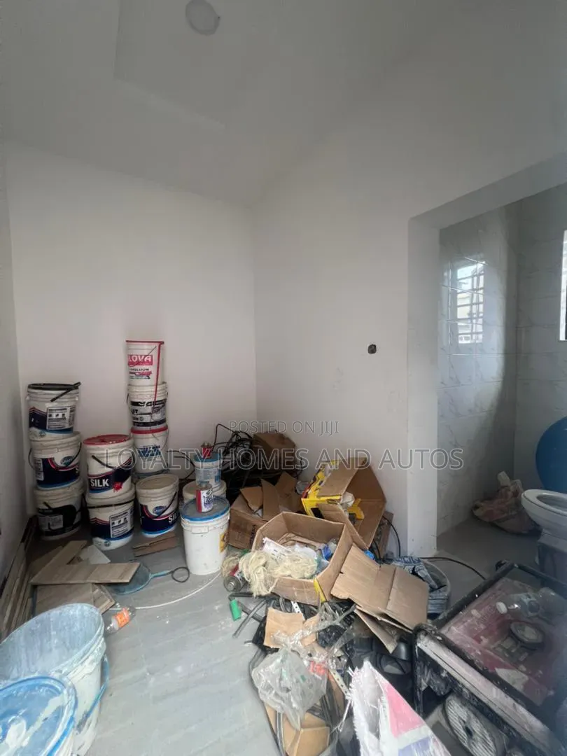 5bdrm Duplex in GRA Phase 2 Shangisha for sale in GRA Phase 2 Shangisha