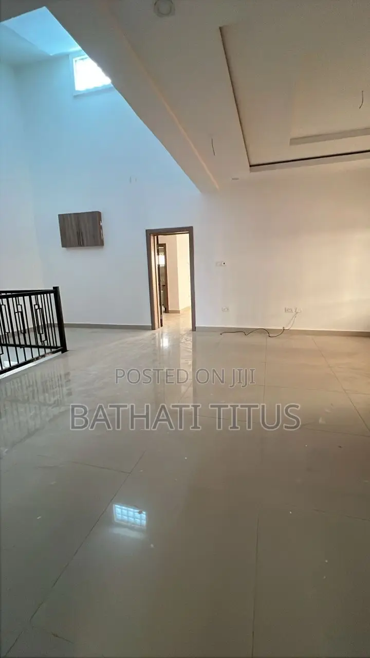 4bdrm Duplex in Life Camp for rent in Life Camp