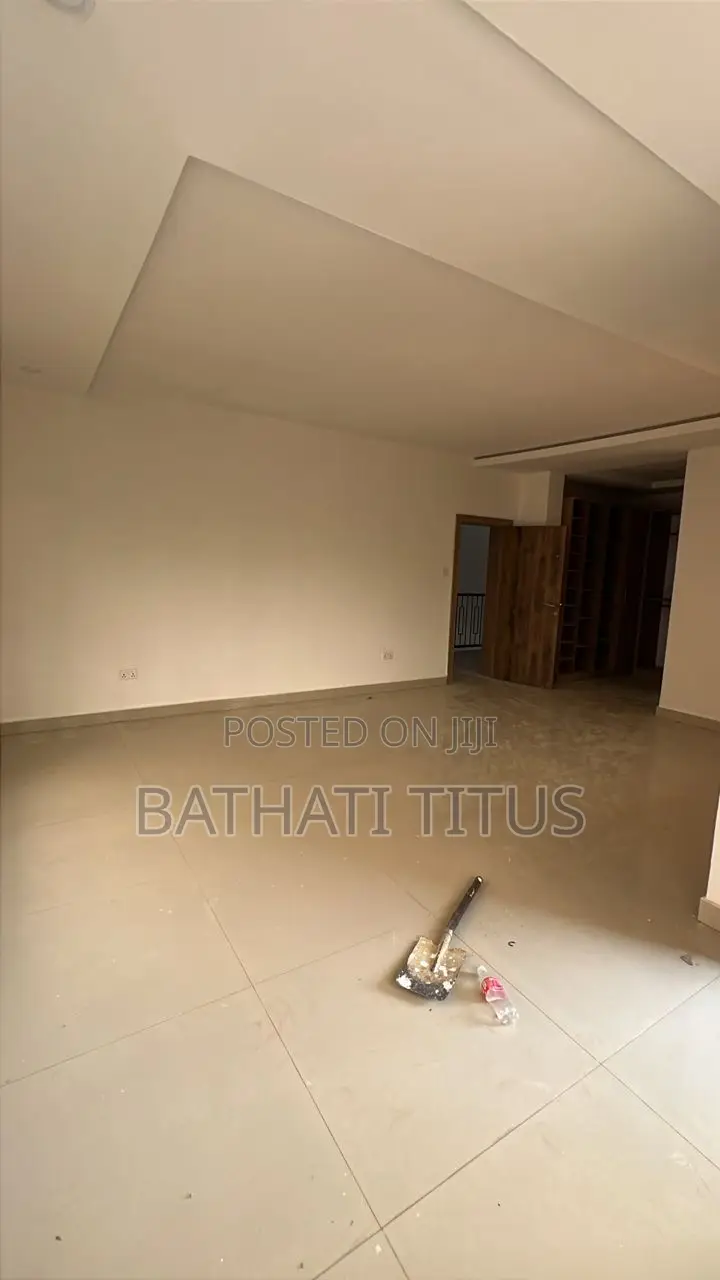 4bdrm Duplex in Life Camp for rent in Life Camp