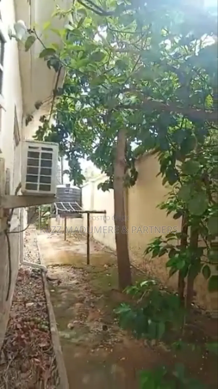 4bdrm Bungalow in Galadimawa Abuja Fct for sale in Galadimawa