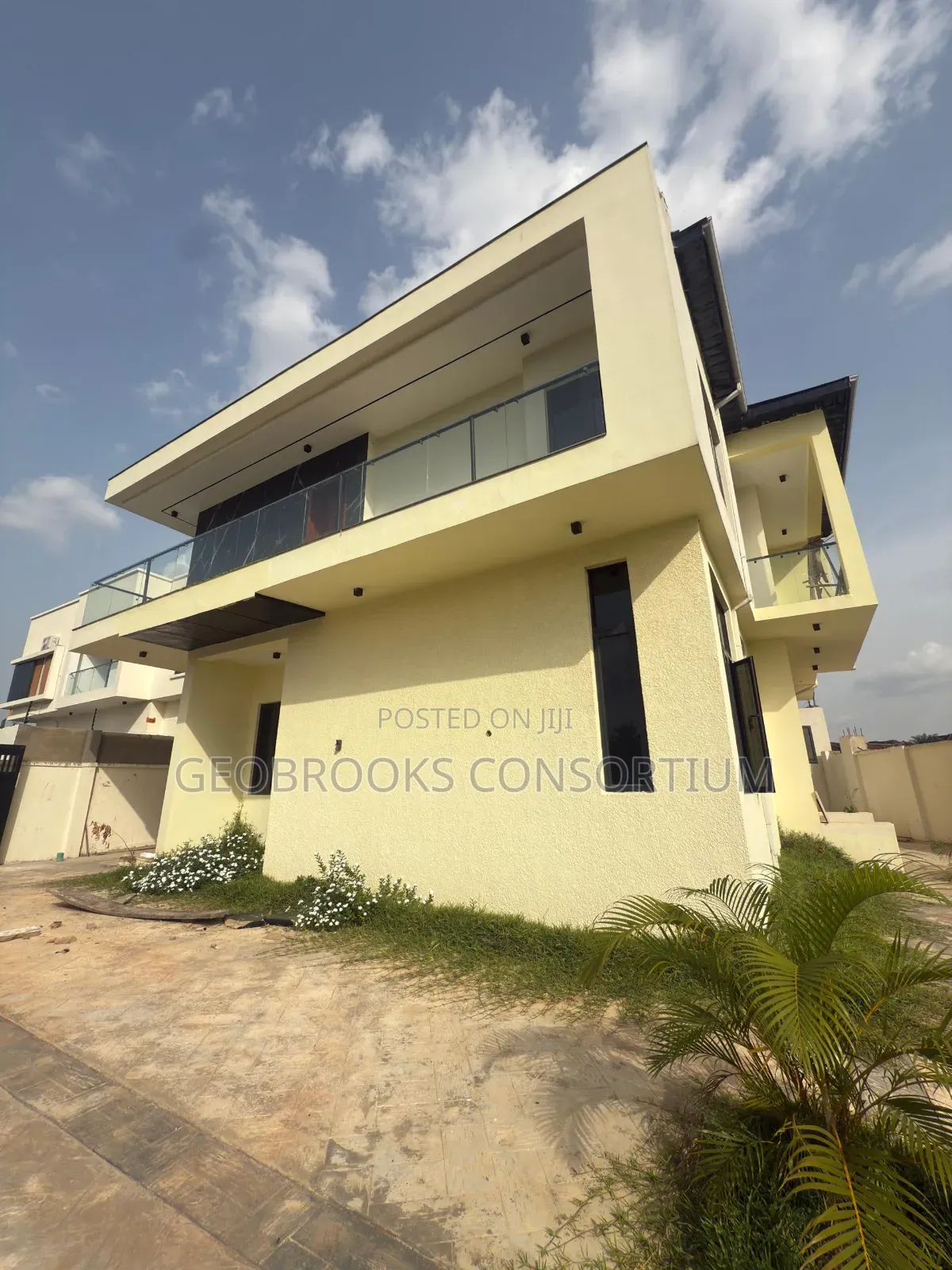 4bdrm Duplex in Kolapo Ishola Gra., Akobo for sale in Akobo