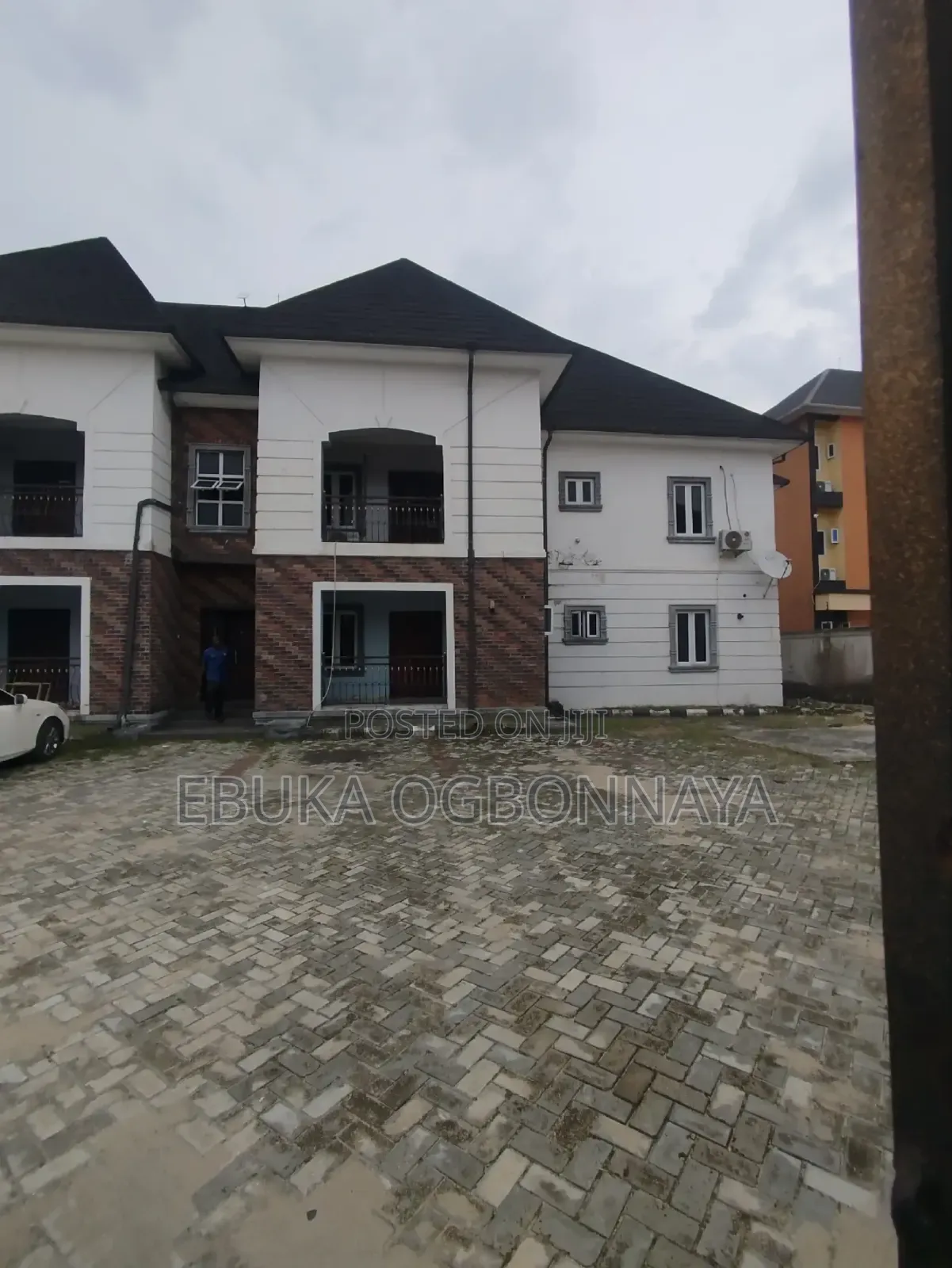 3bdrm Block of Flats in Sars Road, Obio-Akpor for rent in Obio-Akpor