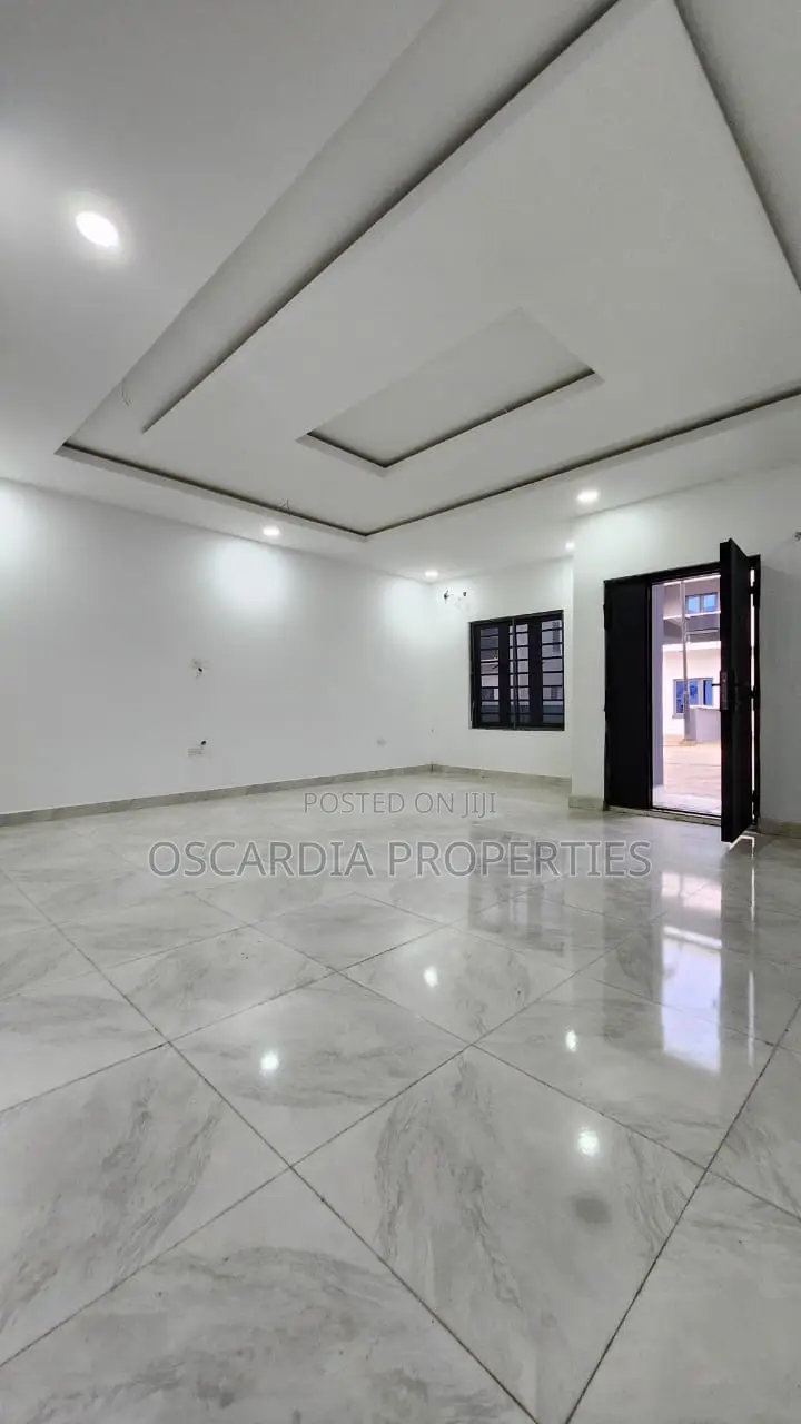3bdrm Duplex in Isheri North for sale in Isheri North