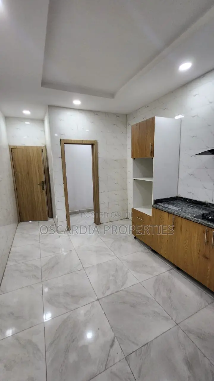 3bdrm Duplex in Isheri North for sale in Isheri North