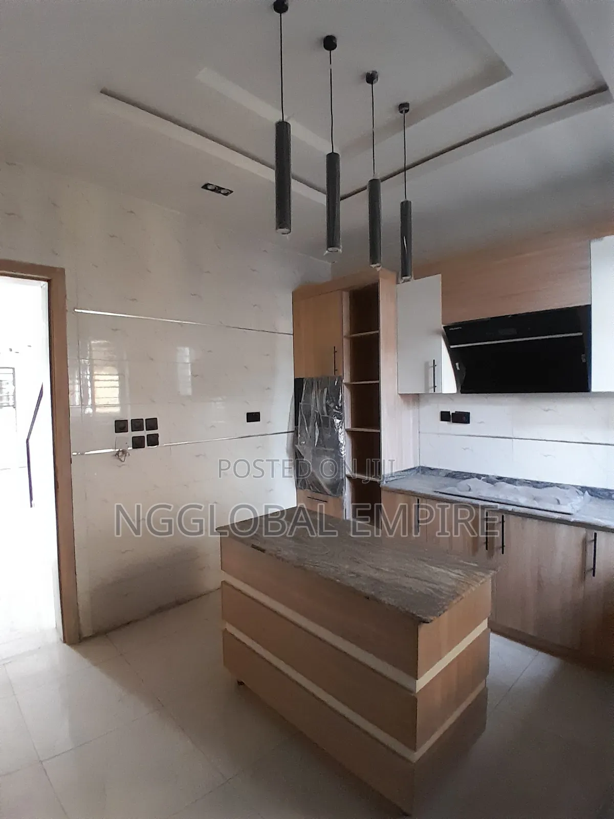 4bdrm Duplex in Royal Pine, Off Lekki-Epe Expressway for sale in Off Lekki-Epe Expressway