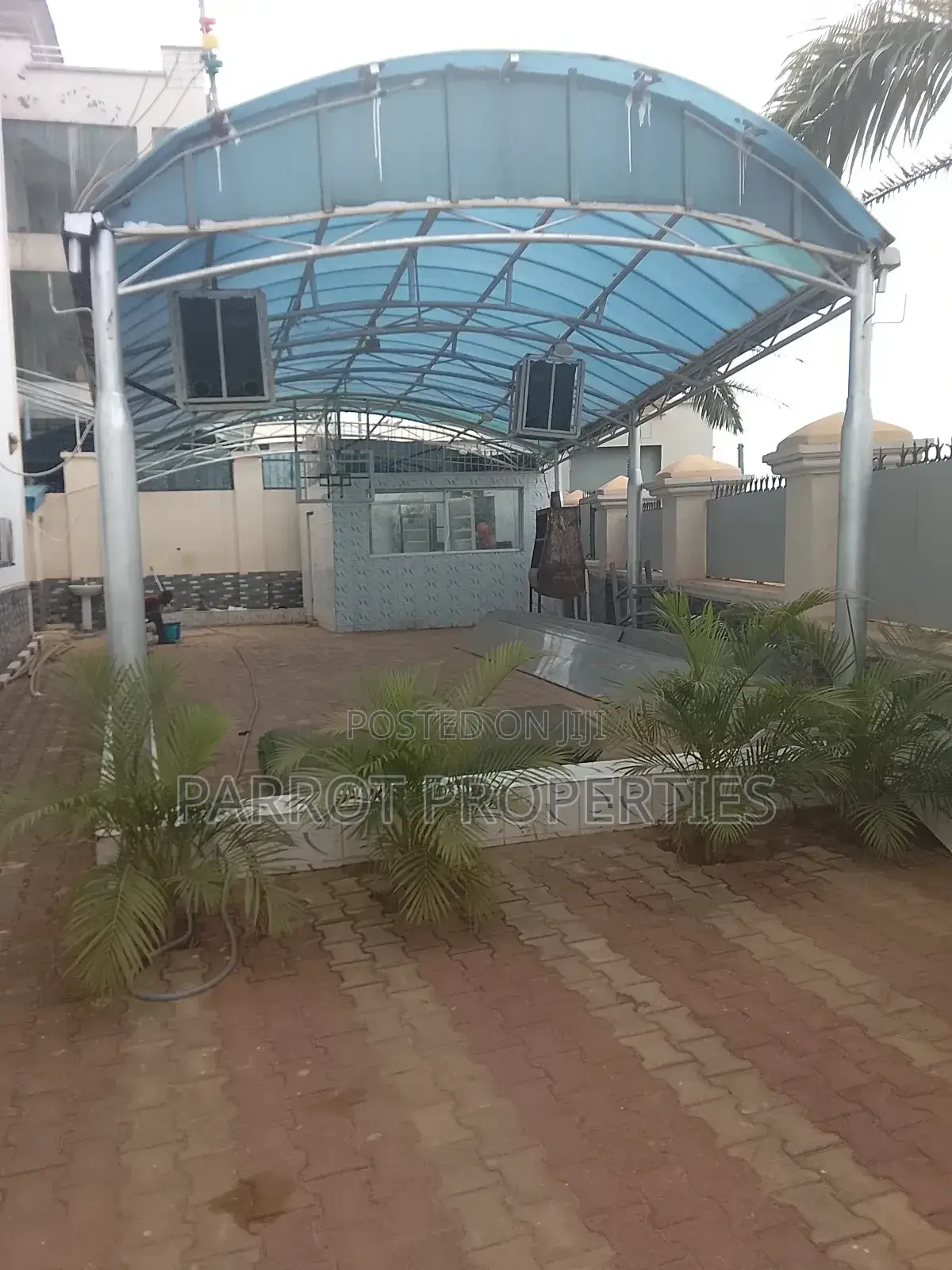 Restaurant Bar Garden at Gwarimpa Main in Life Camp