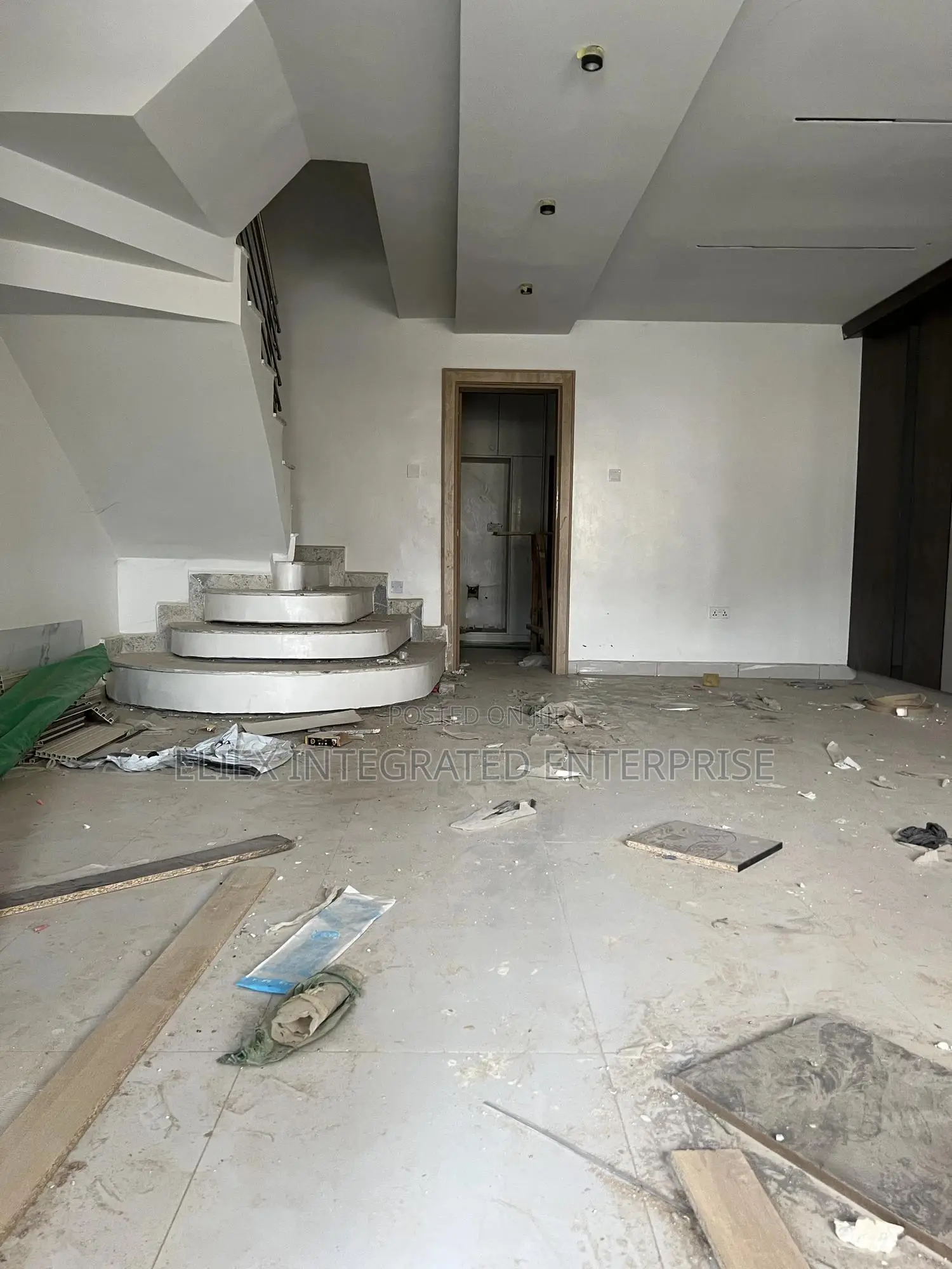 5bdrm Townhouse / Terrace in Asokoro Main for rent in Asokoro